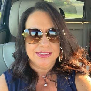 Meet your Posher, Teresa